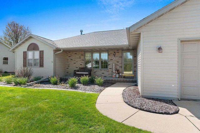 674 SWAN ROAD, De Pere, WI 54115