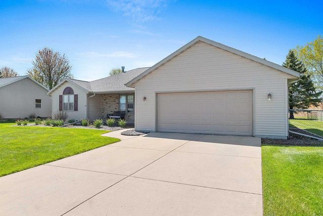 674 SWAN ROAD, De Pere, WI 54115