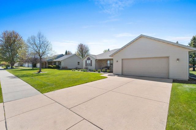 674 SWAN ROAD, De Pere, WI 54115