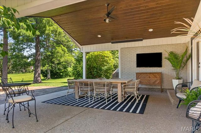607 Packford Drive, Chesterfield, MO 63017