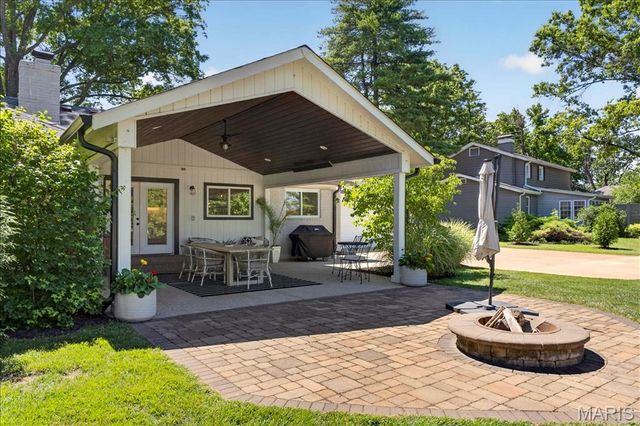 607 Packford Drive, Chesterfield, MO 63017