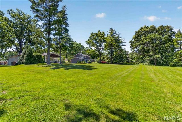 607 Packford Drive, Chesterfield, MO 63017