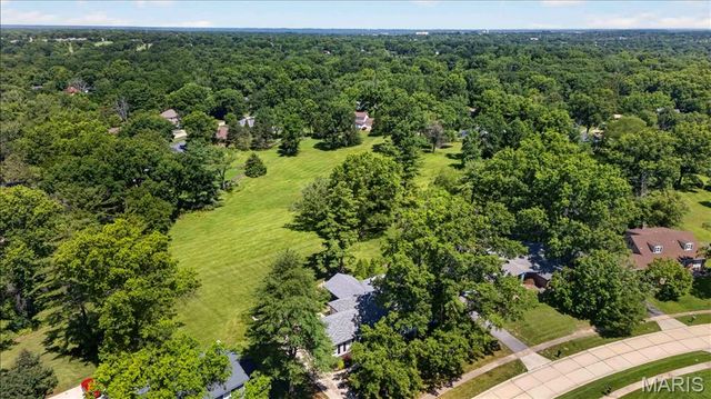 607 Packford Drive, Chesterfield, MO 63017