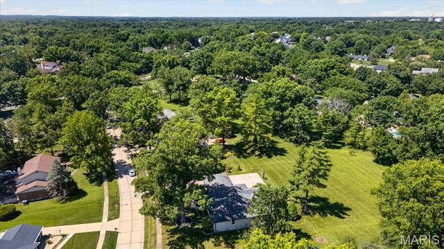 607 Packford Drive, Chesterfield, MO 63017