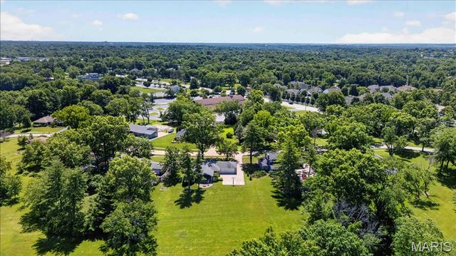 607 Packford Drive, Chesterfield, MO 63017
