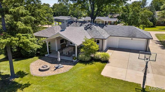 607 Packford Drive, Chesterfield, MO 63017