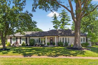 607 Packford Drive, Chesterfield, MO 63017