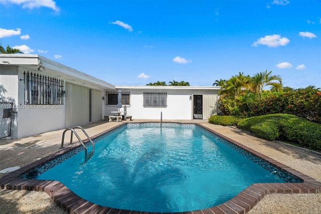 8490 Grand Canal Dr, Miami, FL 33144