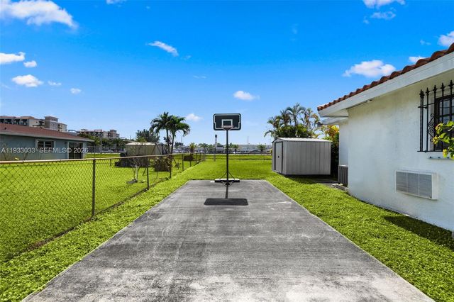 8490 Grand Canal Dr, Miami, FL 33144