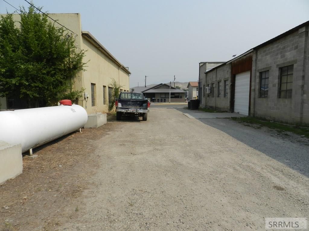 Image 11 of property listing at 104 S Challis Street, Salmon, ID 83467