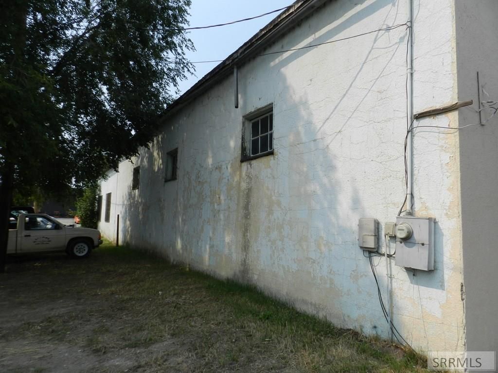 Image 14 of property listing at 104 S Challis Street, Salmon, ID 83467