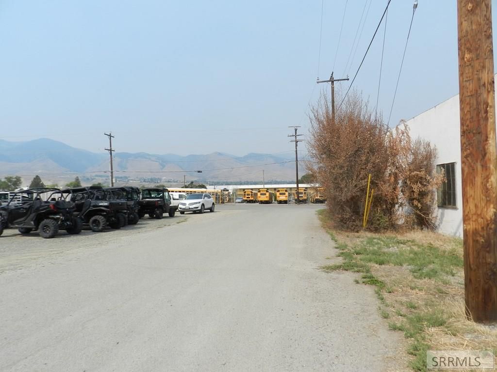 Image 15 of property listing at 104 S Challis Street, Salmon, ID 83467