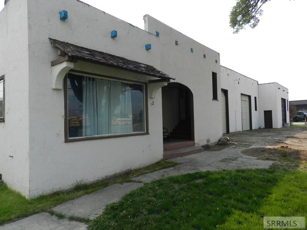 Image 7 of property listing at 104 S Challis Street, Salmon, ID 83467