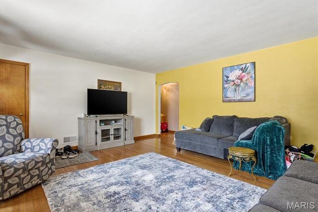 1007 McPherson Avenue, Alton, IL 62002