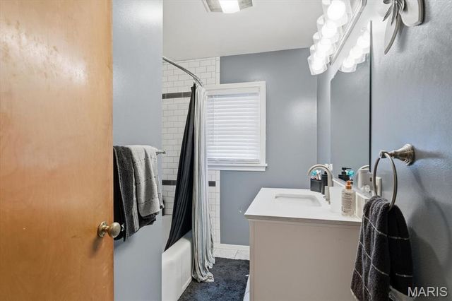 1007 McPherson Avenue, Alton, IL 62002