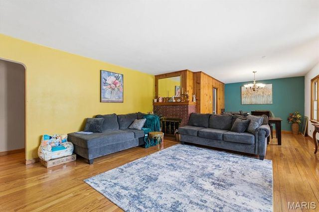 1007 McPherson Avenue, Alton, IL 62002