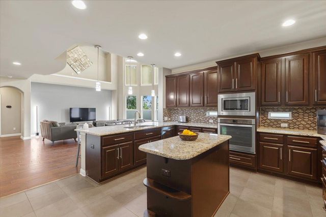 401 Spanish Mustang DR, Cedar Park, TX 78613