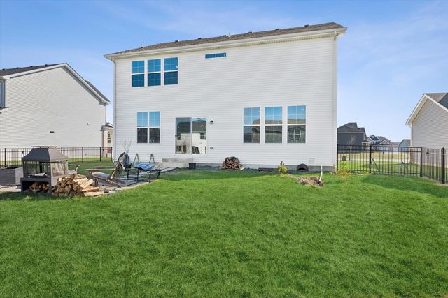 11474 Iris Place, Winfield, IN 46307