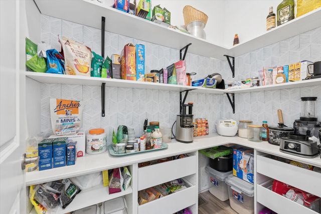 11474 Iris Place, Winfield, IN 46307