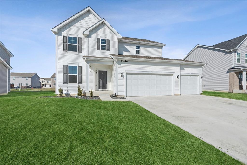 11474 Iris Place, Winfield, IN 46307