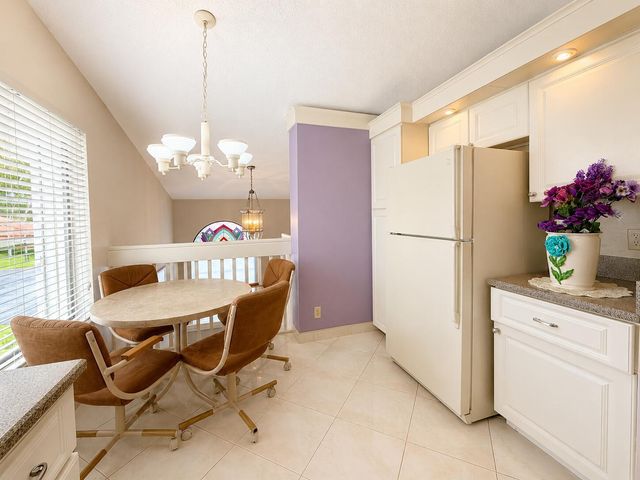 10592 Tropic Palm Avenue 202, Boynton Beach, FL 33437