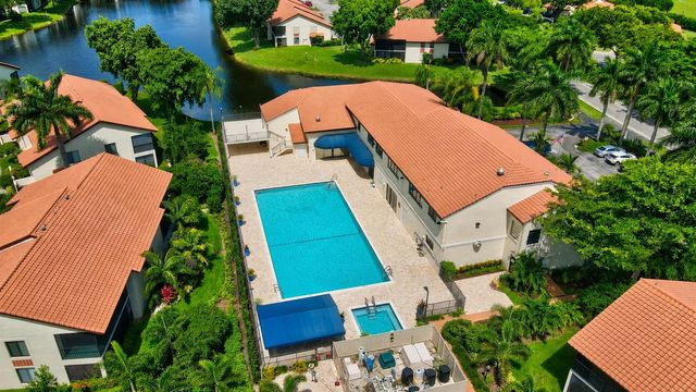 10592 Tropic Palm Avenue 202, Boynton Beach, FL 33437