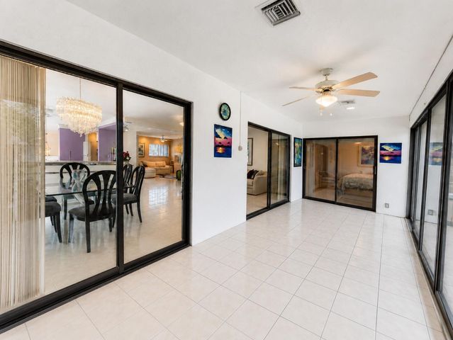 10592 Tropic Palm Avenue 202, Boynton Beach, FL 33437