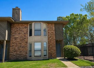 1825 S Brightside View Dr #B, Baton Rouge, LA 70820