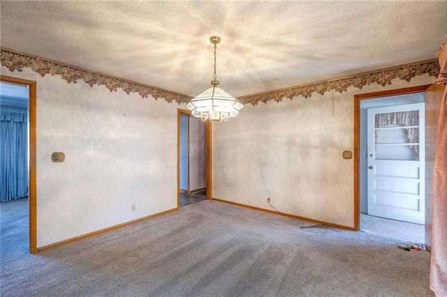 8428 James A Reed Road, Raytown, MO 64138