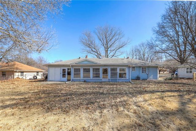 8428 James A Reed Road, Raytown, MO 64138