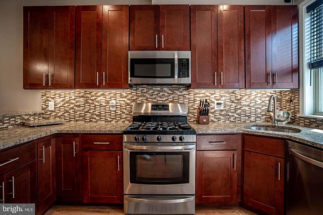 1720 ANNIN ST, Philadelphia, PA 19146