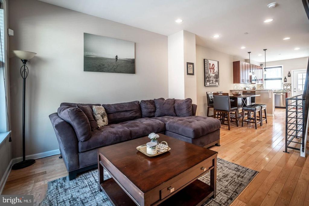 1720 ANNIN ST, Philadelphia, PA 19146