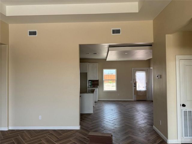 942 Xavier Avenue, Mission, TX 78573