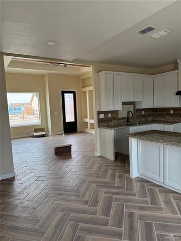 942 Xavier Avenue, Mission, TX 78573