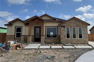 942 Xavier Avenue, Mission, TX 78573