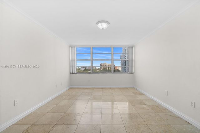 18011 Biscayne Blvd 902, Aventura, FL 33160
