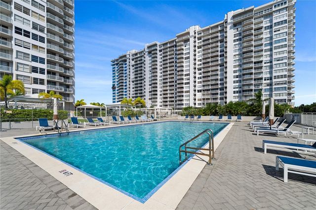 18011 Biscayne Blvd 902, Aventura, FL 33160