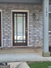 127 Rondak Circle SE, Smyrna, GA 30080