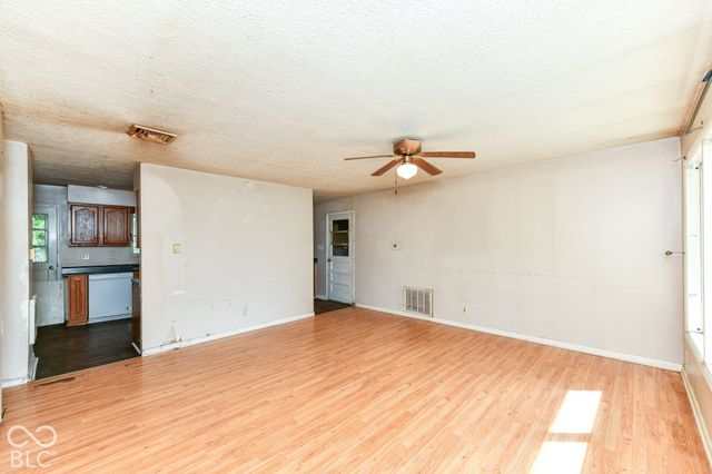1731 N Girls School Road, Indianapolis, IN 46214