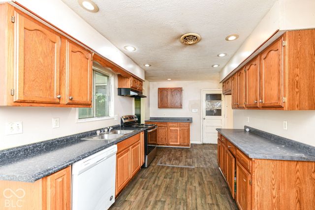 1731 N Girls School Road, Indianapolis, IN 46214