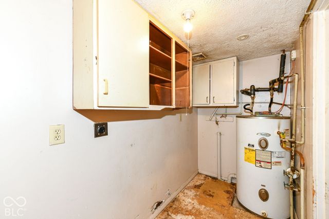 1731 N Girls School Road, Indianapolis, IN 46214