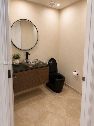 3225 NE 207th Ter, Aventura, FL 33180