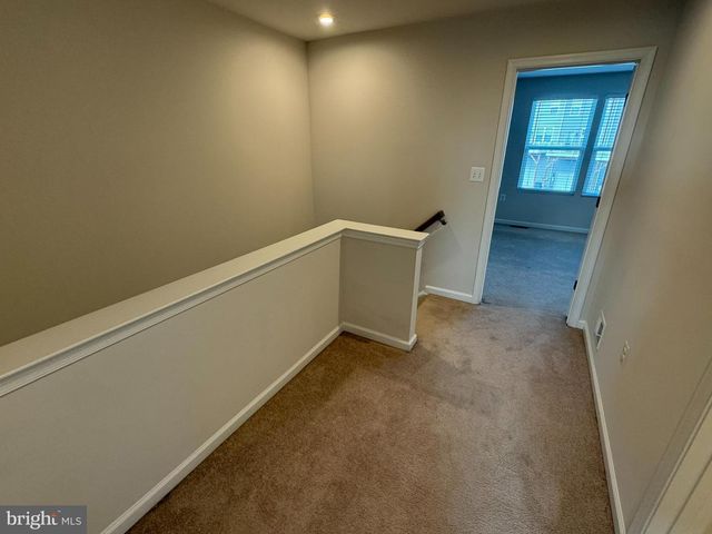 147 PRESIDENTS POINTE AVE, Ranson, WV 25438