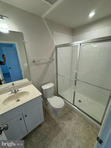147 PRESIDENTS POINTE AVE, Ranson, WV 25438