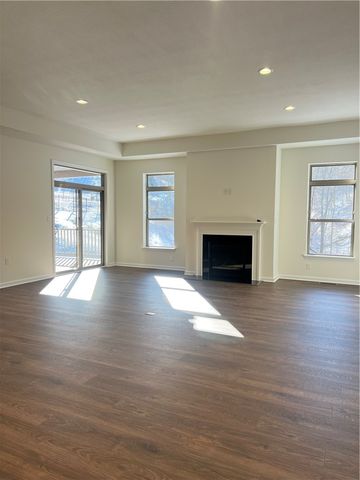 117 Hemingway Lane, Coraopolis, PA 15108