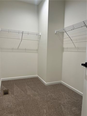 117 Hemingway Lane, Coraopolis, PA 15108