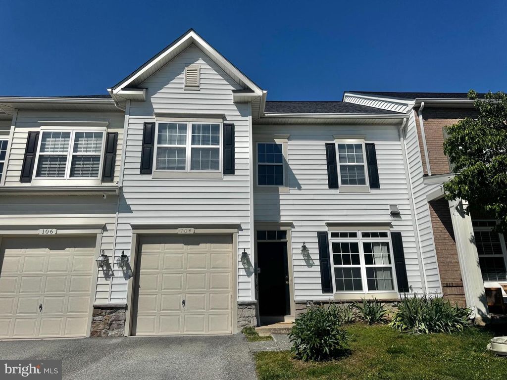 104 PANMURE LN, Stephens City, VA 22655