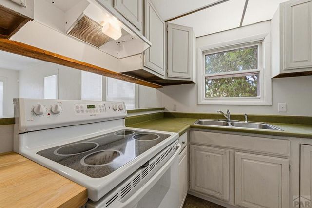 1102 Euclid Ave, Pueblo, CO 81004