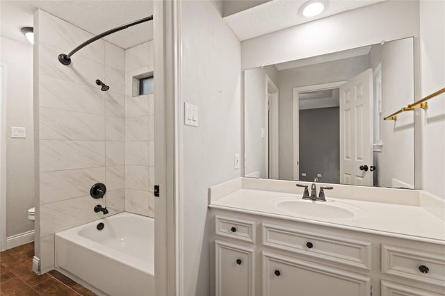 1802 Mission Springs Drive, Katy, TX 77450