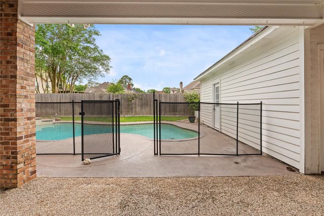 1802 Mission Springs Drive, Katy, TX 77450